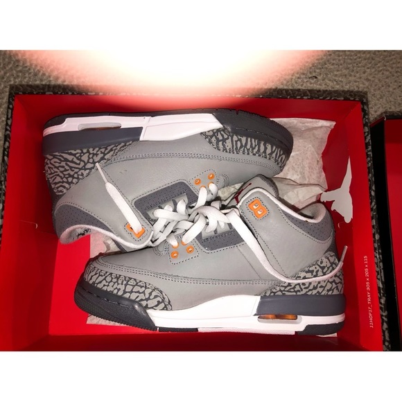 🔥AIR JORDAN III RETRO ‘COOL GREY’🔥 - Picture 2 of 10